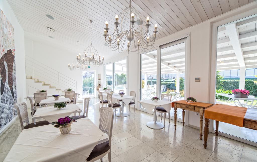 צ'יביטאנובה מארקה Hotel Country House La Radice מראה חיצוני תמונה