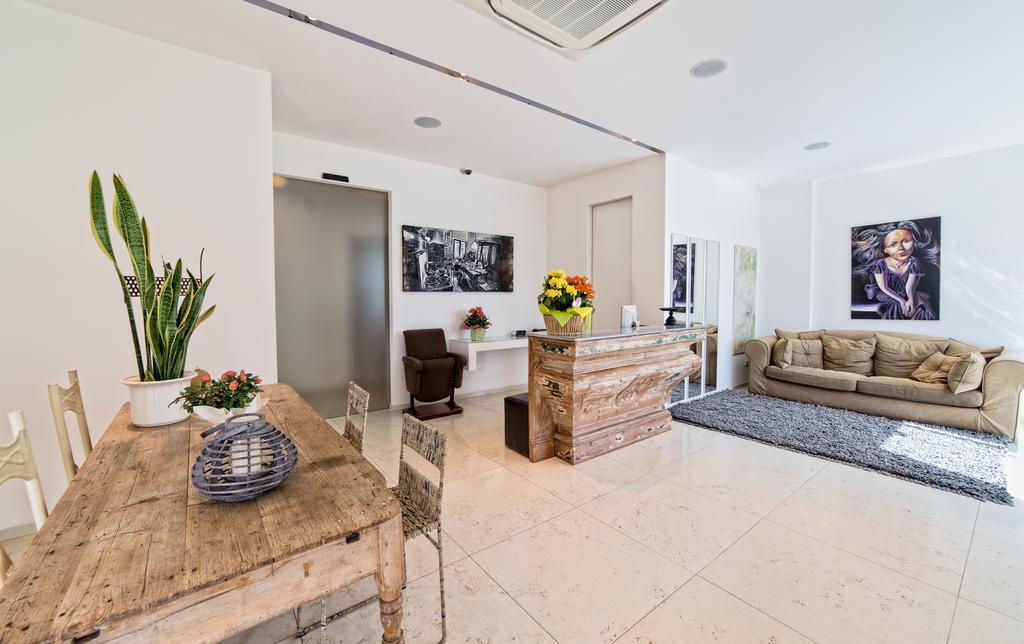 צ'יביטאנובה מארקה Hotel Country House La Radice מראה חיצוני תמונה